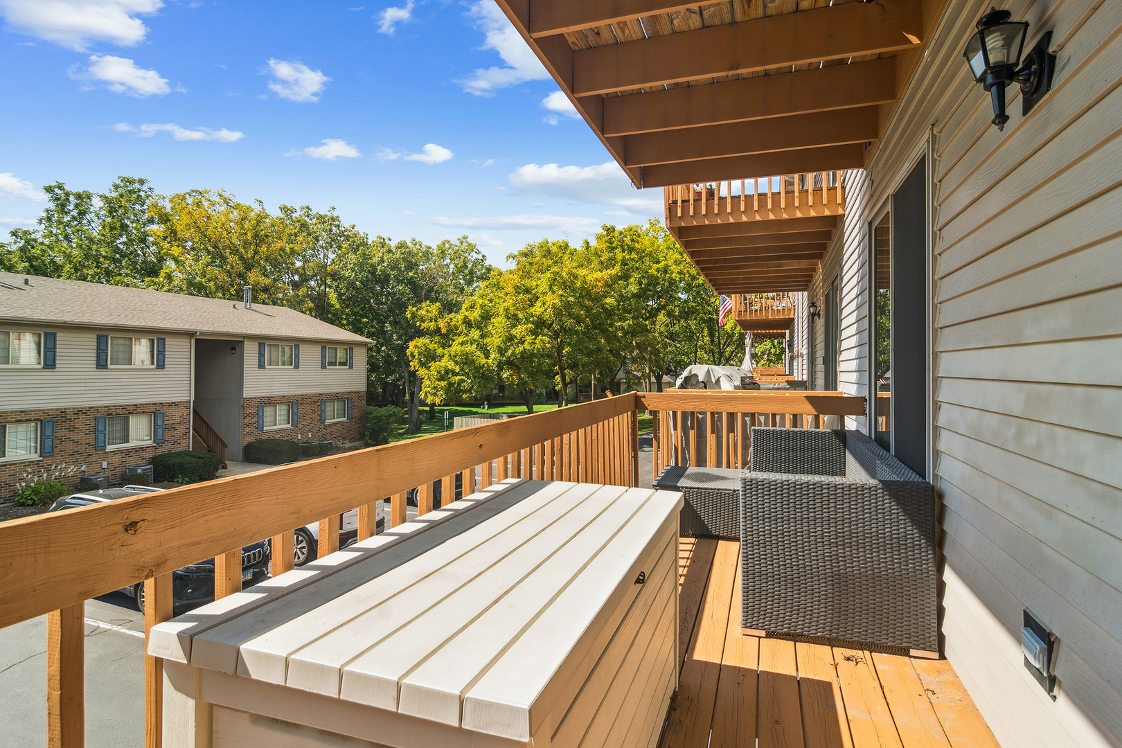 295 Woodridge Circle #H, South Elgin, IL 60177