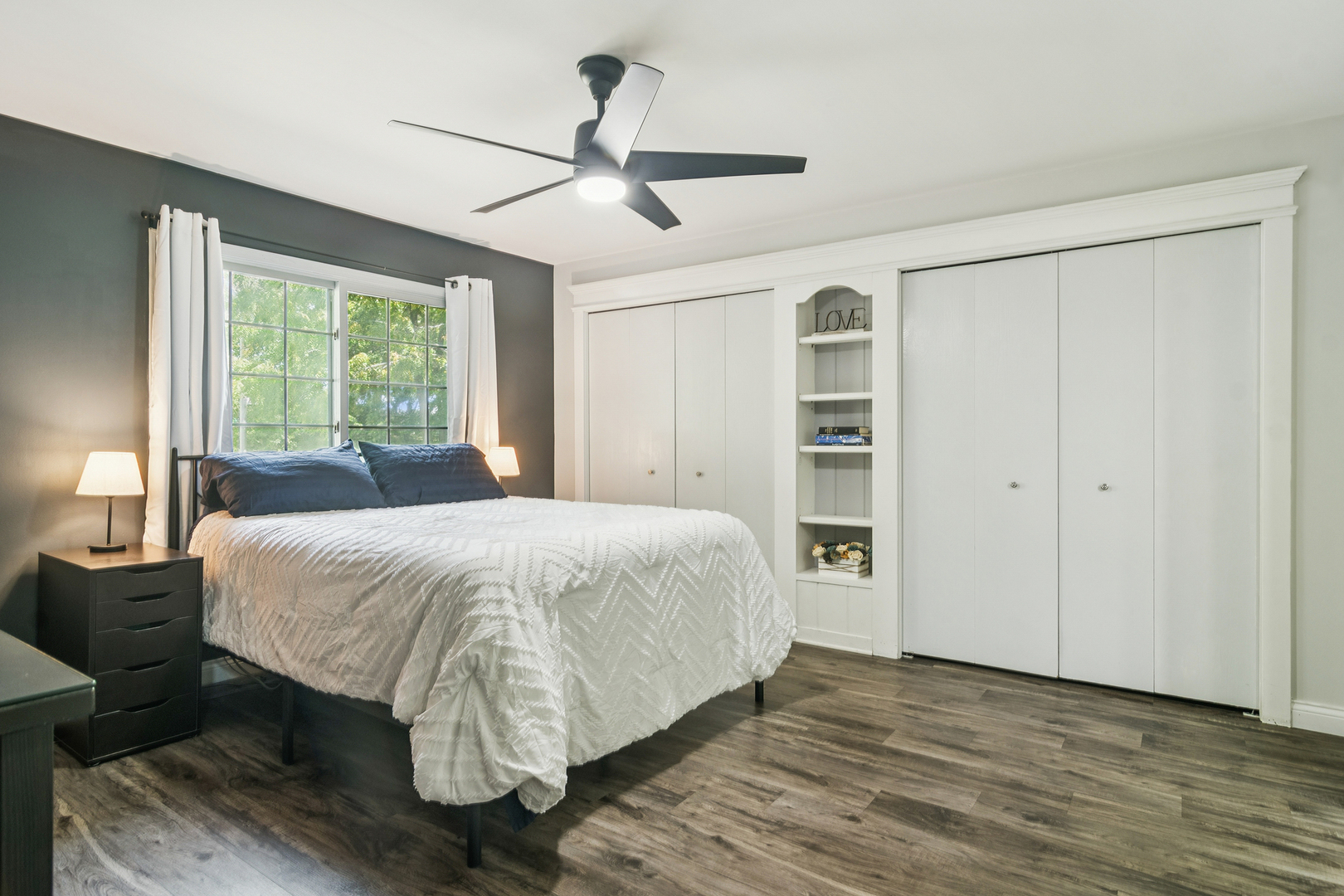 295 Woodridge Circle #H, South Elgin, IL 60177