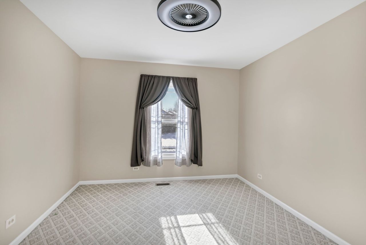 307 Orchard Lane, Bloomingdale, IL 60108