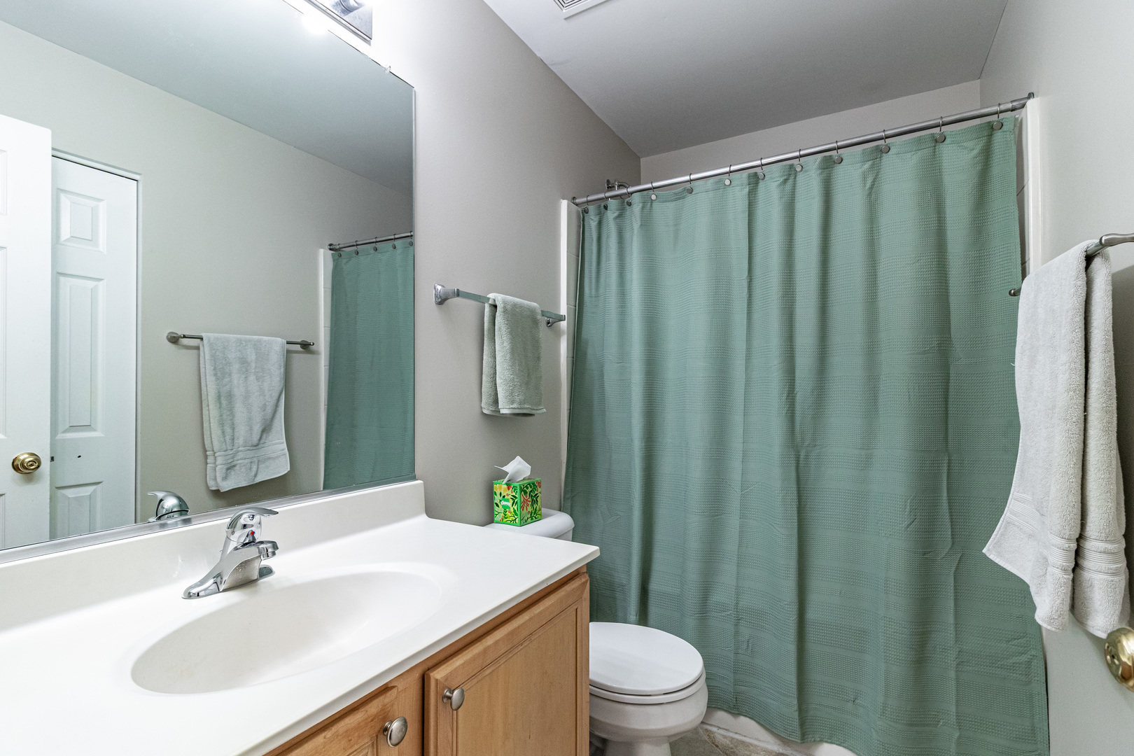 431 PINE LAKE Circle #431, Vernon Hills, IL 60061