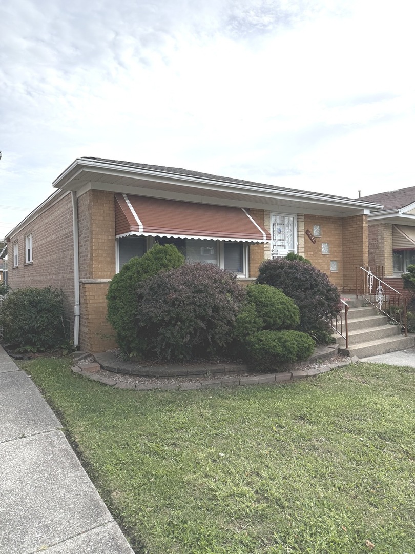 9741 S LOWE Avenue, Chicago, IL 60628