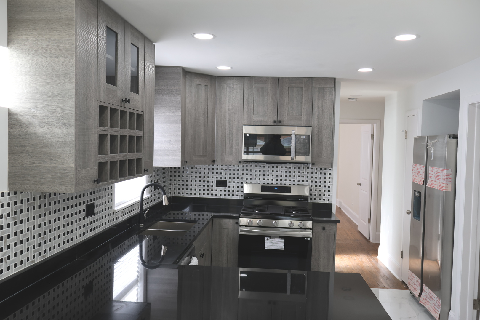 9741 S LOWE Avenue, Chicago, IL 60628