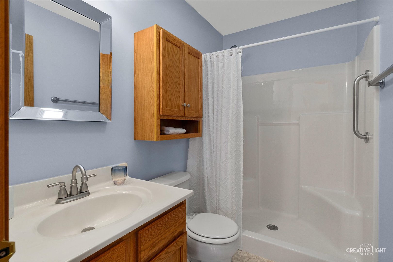 43 S Juniper Drive, North Aurora, IL 60542