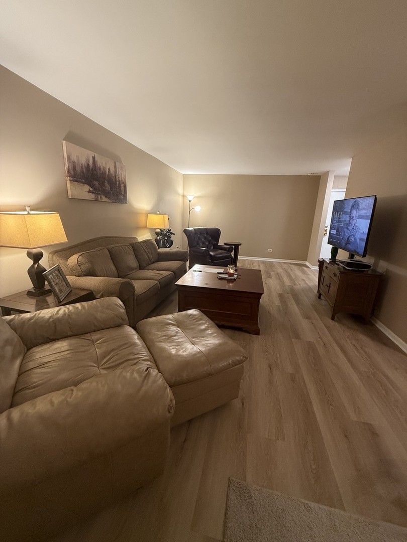 840 Wellington Avenue #115, Elk Grove Village, IL 60007