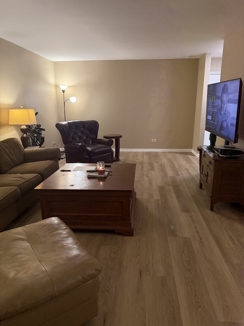 840 Wellington Avenue #115, Elk Grove Village, IL 60007