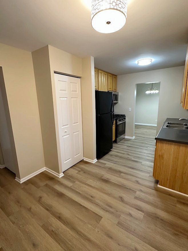 1301 Haverhill Circle, Naperville, IL 60563