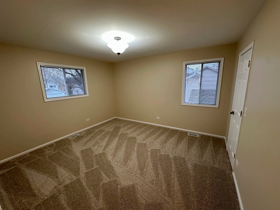 1301 Haverhill Circle, Naperville, IL 60563