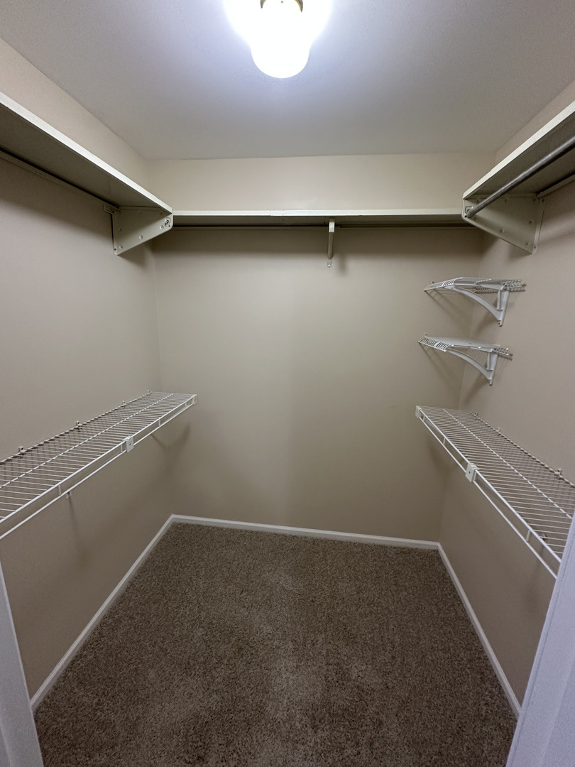 1301 Haverhill Circle, Naperville, IL 60563