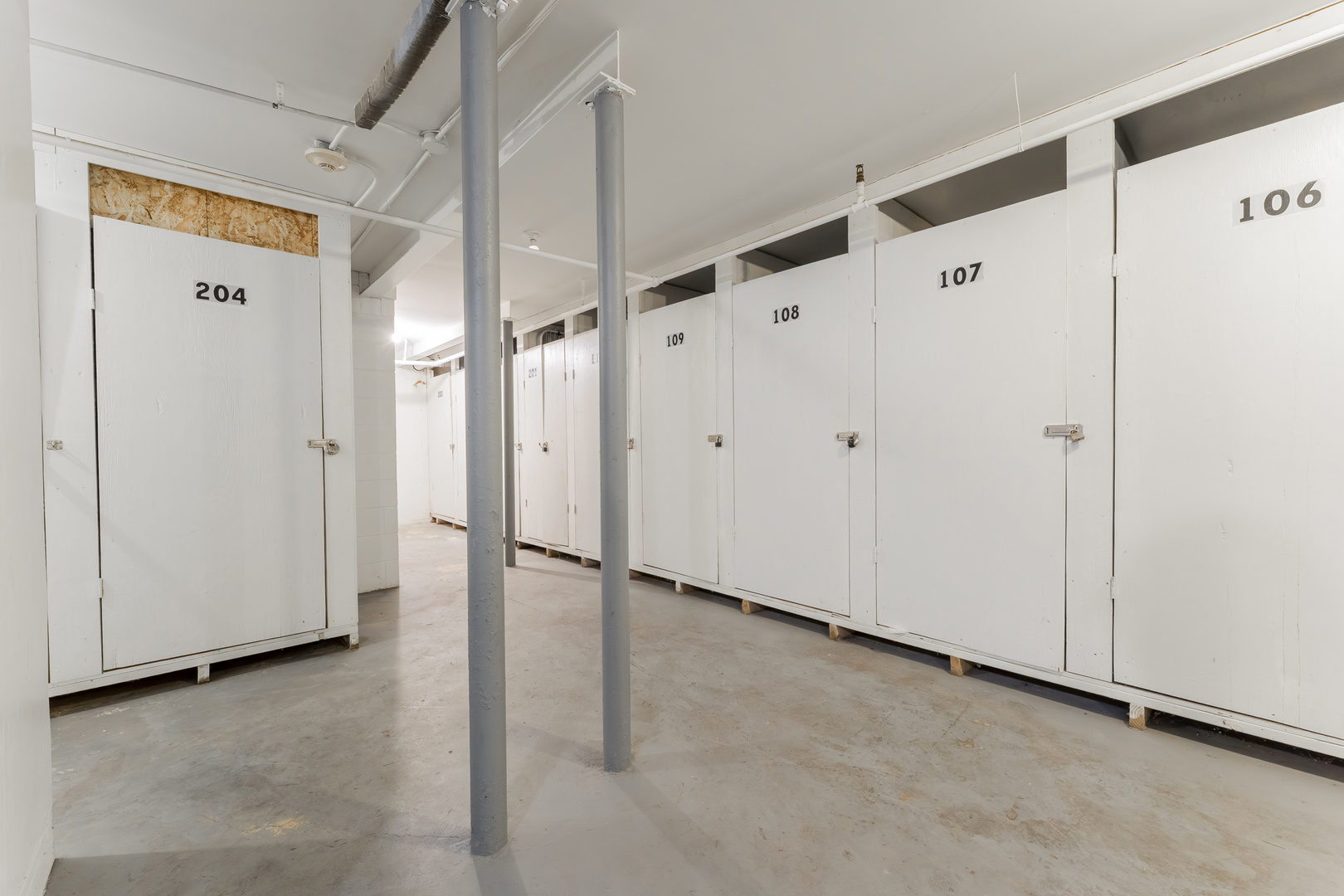 703 E Fullerton Avenue #107, Glendale Heights, IL 60139