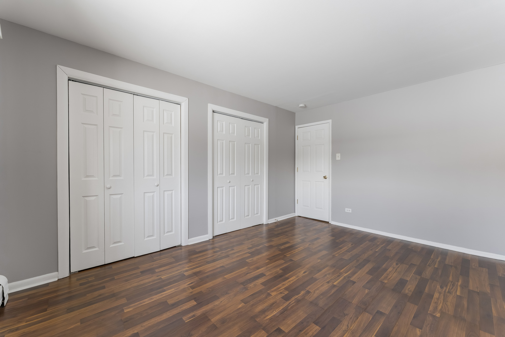 703 E Fullerton Avenue #107, Glendale Heights, IL 60139