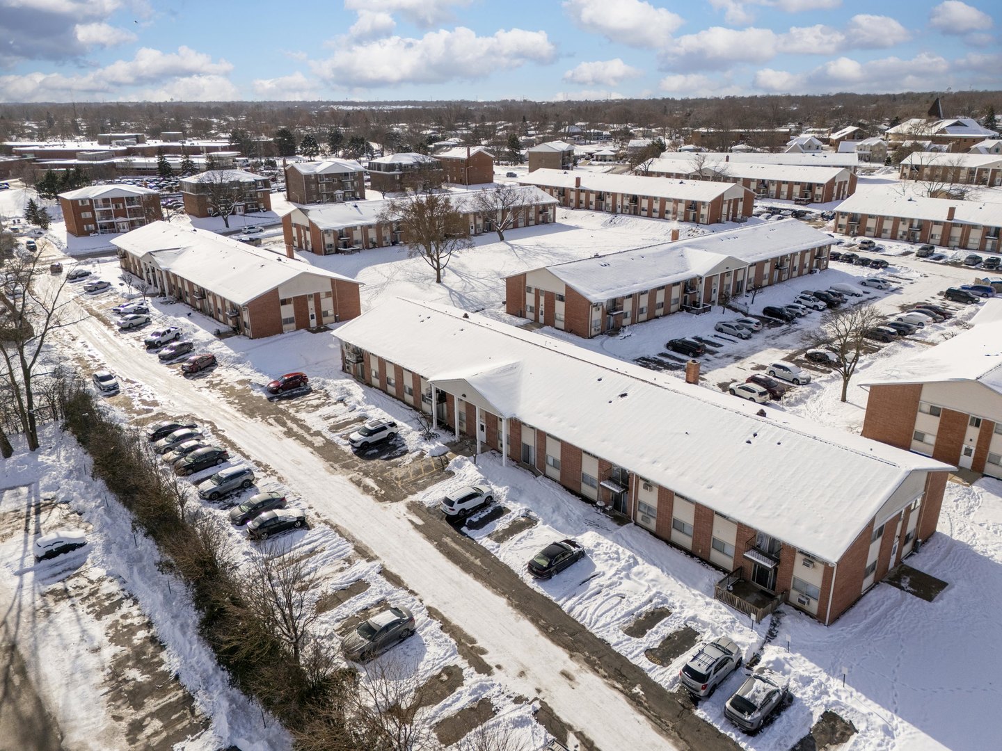 703 E Fullerton Avenue #107, Glendale Heights, IL 60139