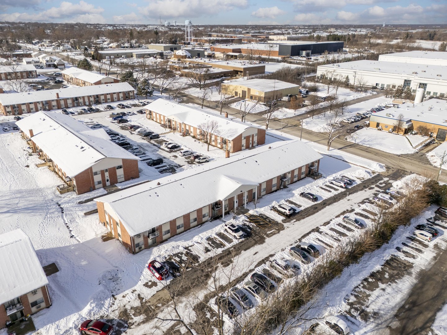 703 E Fullerton Avenue #107, Glendale Heights, IL 60139