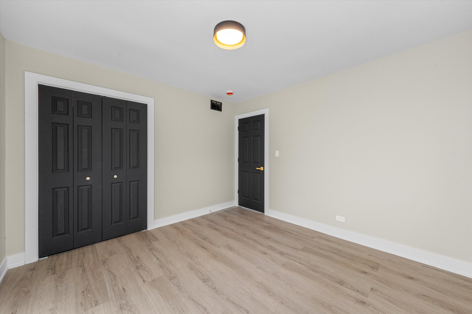 16619 Marshfield Avenue, Markham, IL 60428