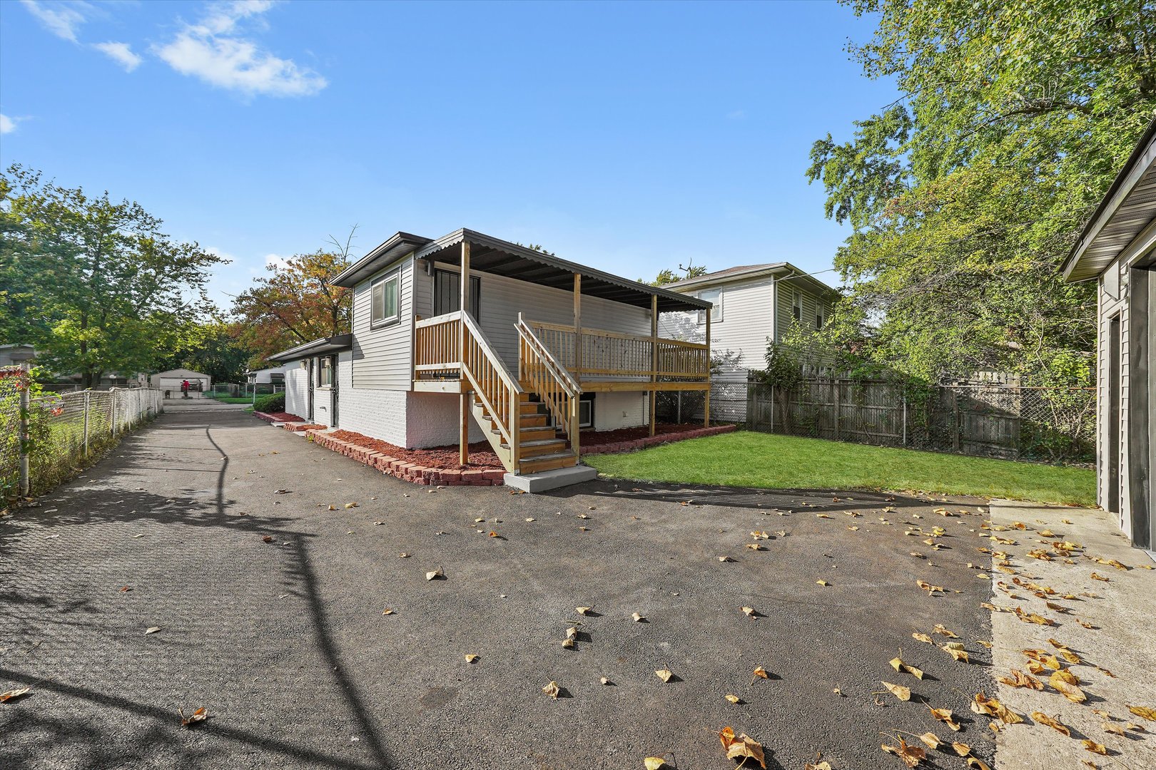 16619 Marshfield Avenue, Markham, IL 60428