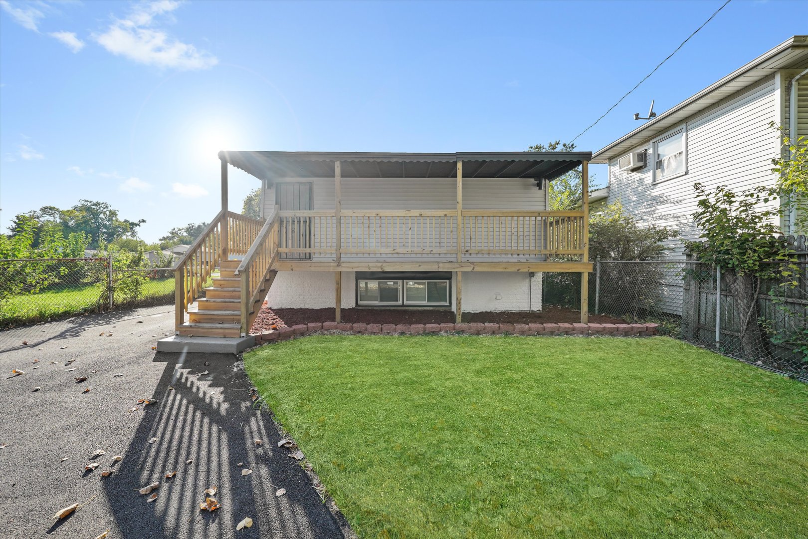 16619 Marshfield Avenue, Markham, IL 60428