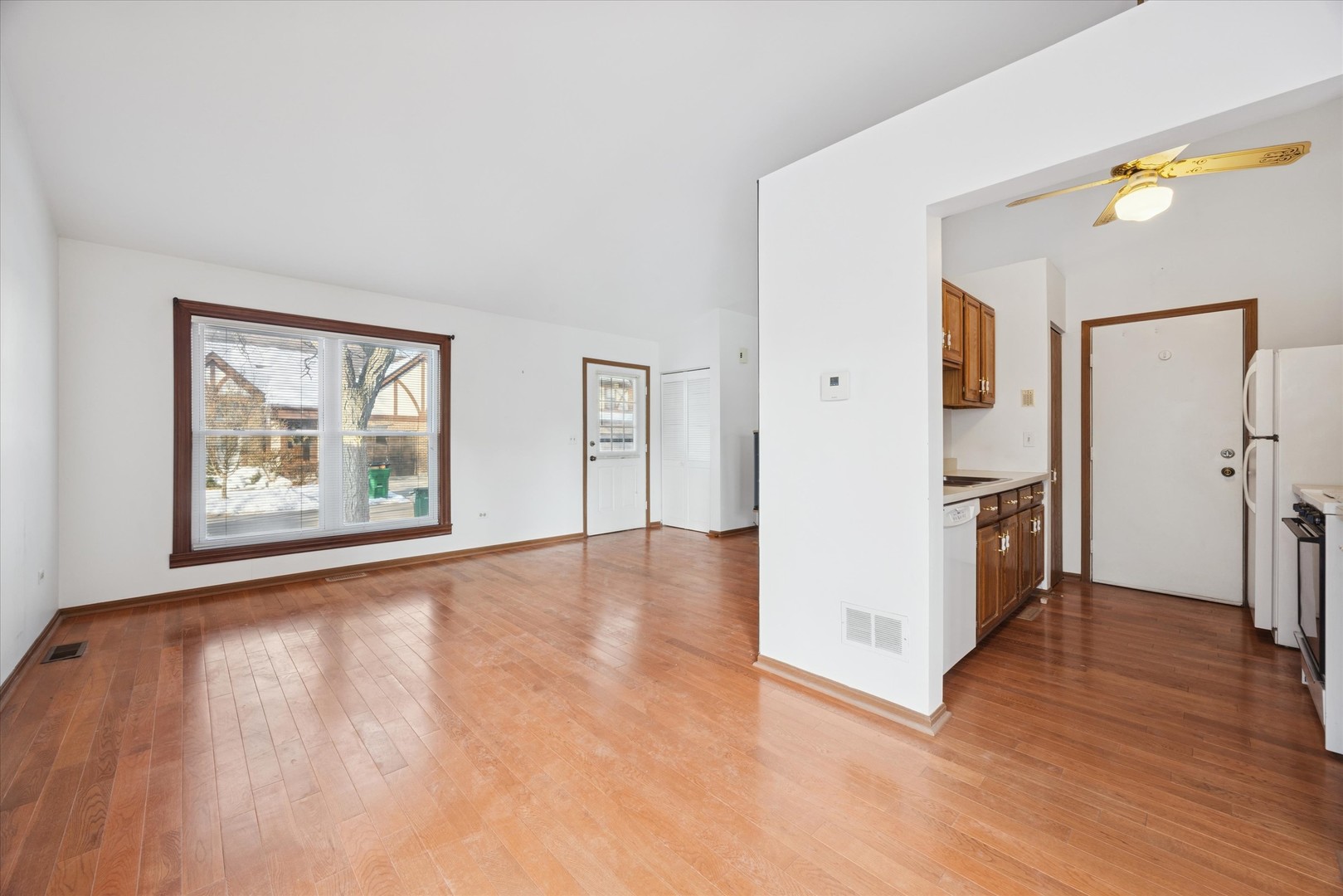 3033 Ashton Court, Westchester, IL 60154