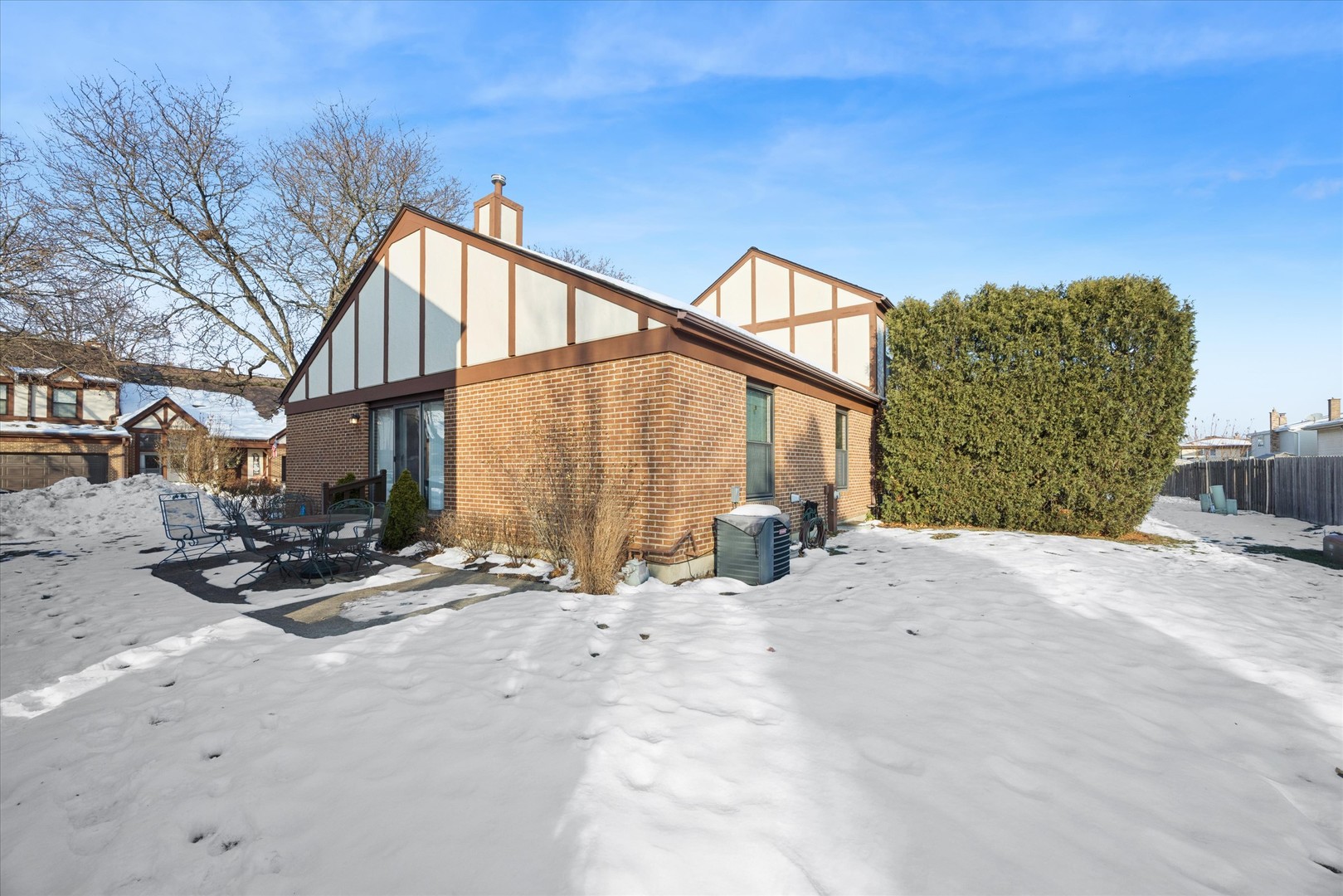 3033 Ashton Court, Westchester, IL 60154