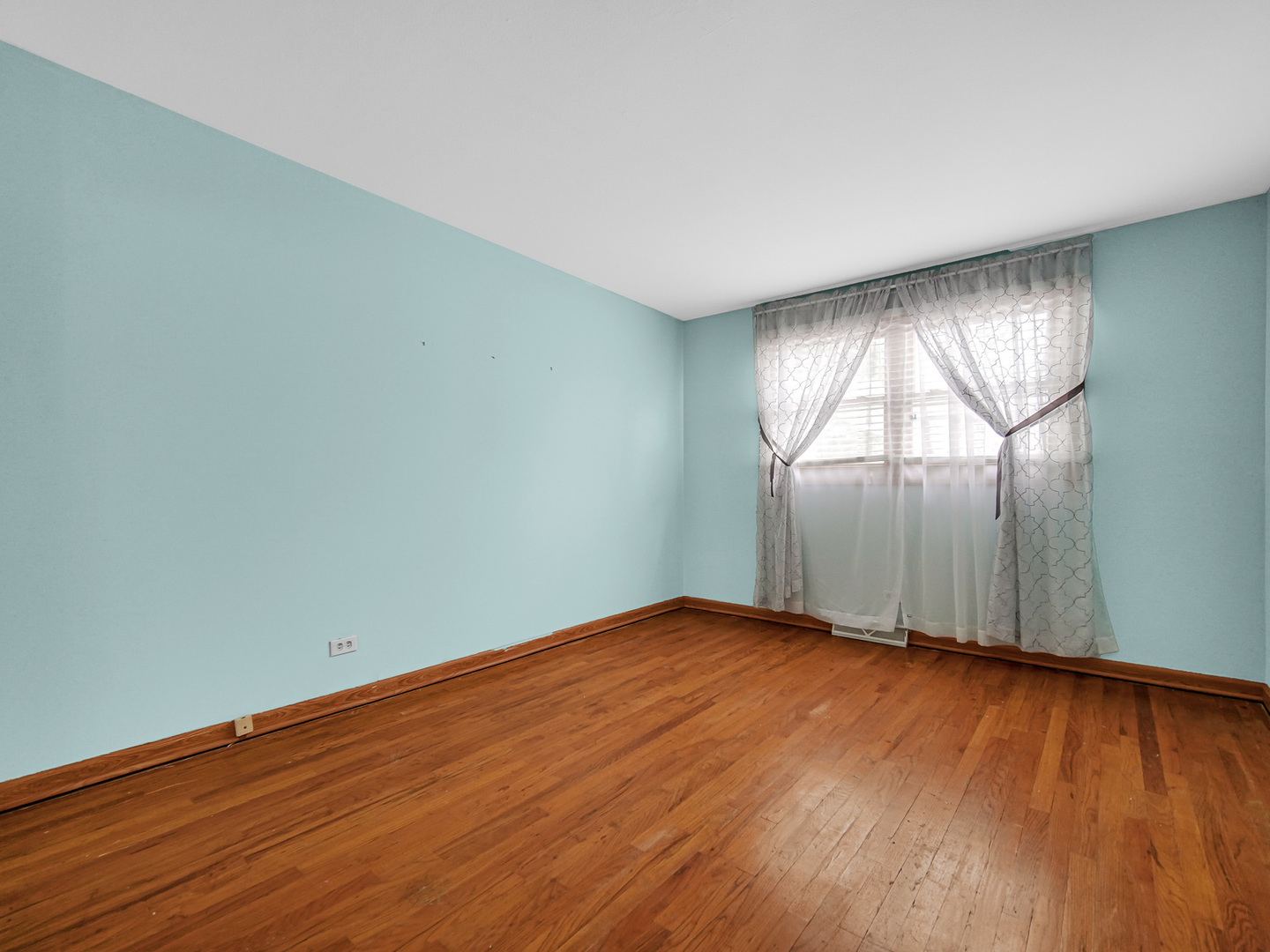 11811 S Tripp Avenue, Alsip, IL 60803