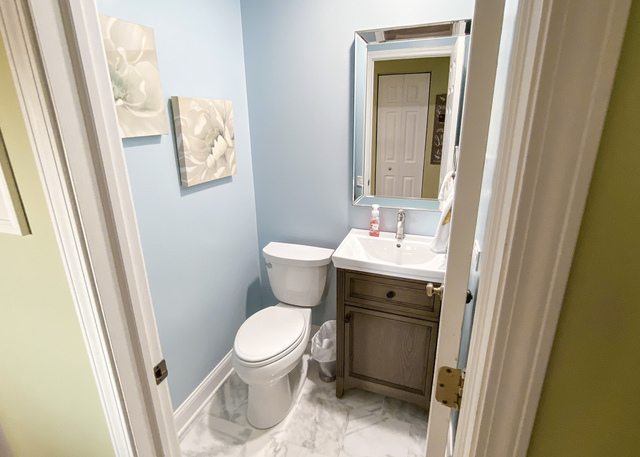 202 College Crossing #162, Rolling Meadows, IL 60008