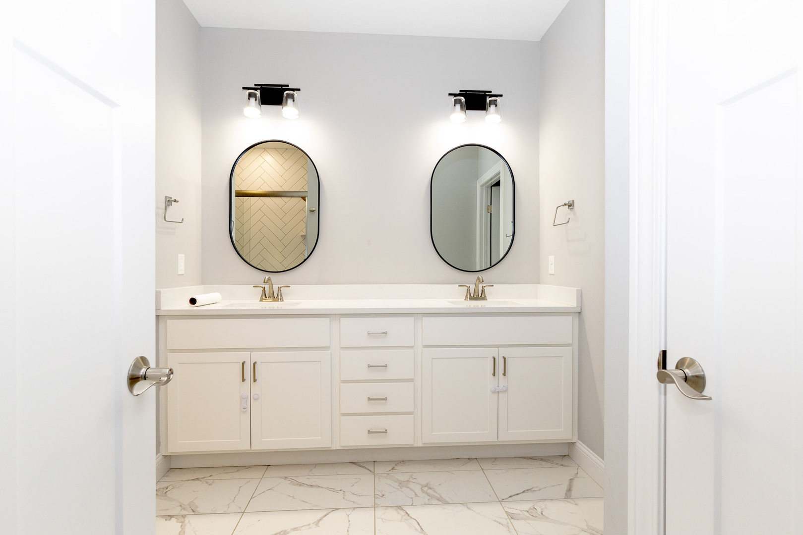 41 Brookstone Circle, Bloomington, IL 61704