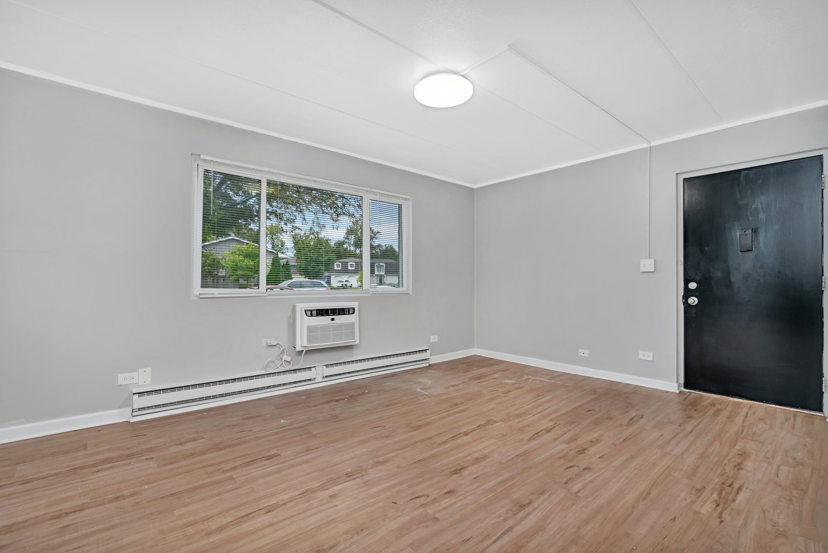 315 W Kimbell Avenue #03, Elmhurst, IL 60126