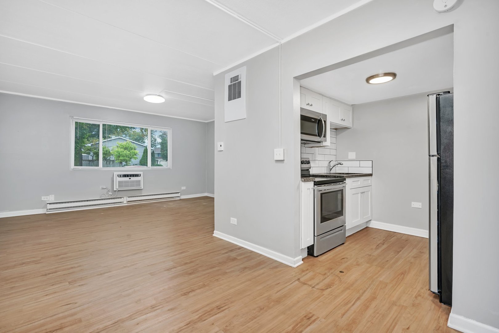 315 W Kimbell Avenue #03, Elmhurst, IL 60126