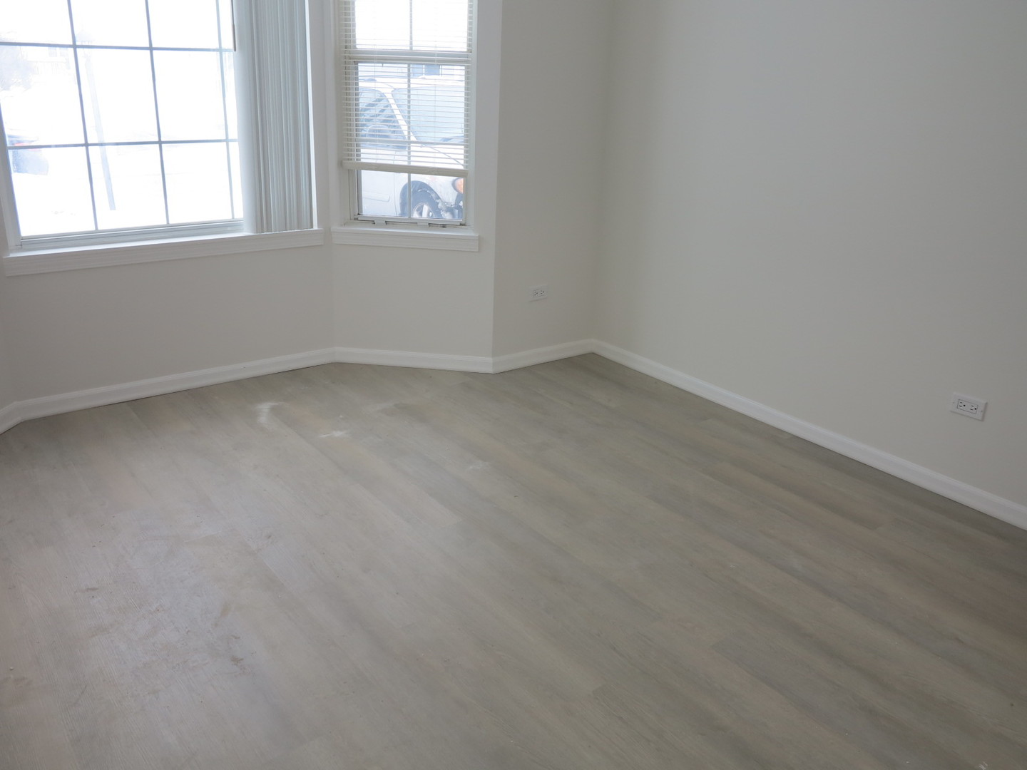 415 Newbury Drive, Island Lake, IL 60042