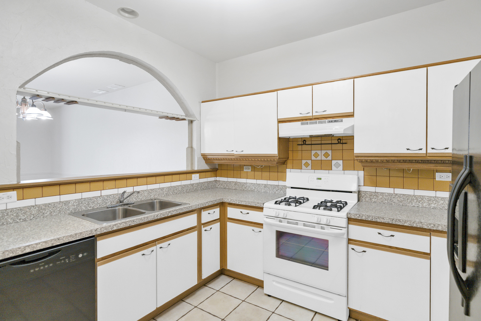 1244 Brookdale Drive #1244, Carpentersville, IL 60110