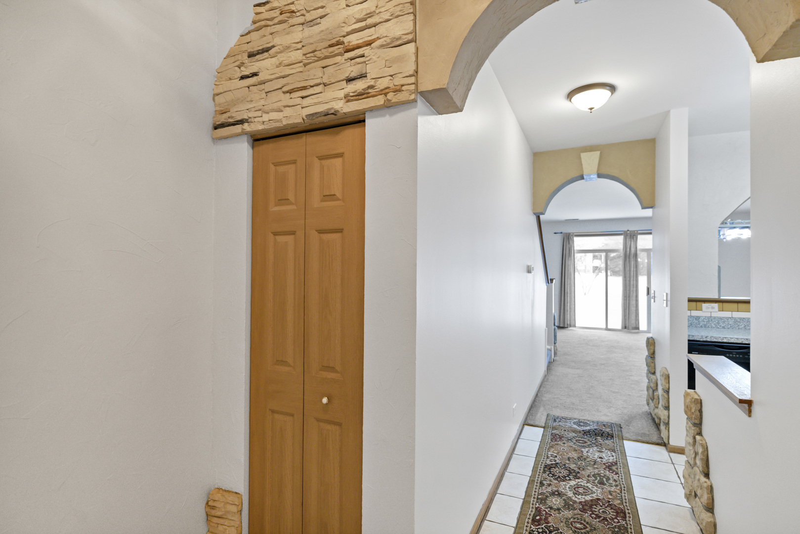 1244 Brookdale Drive #1244, Carpentersville, IL 60110