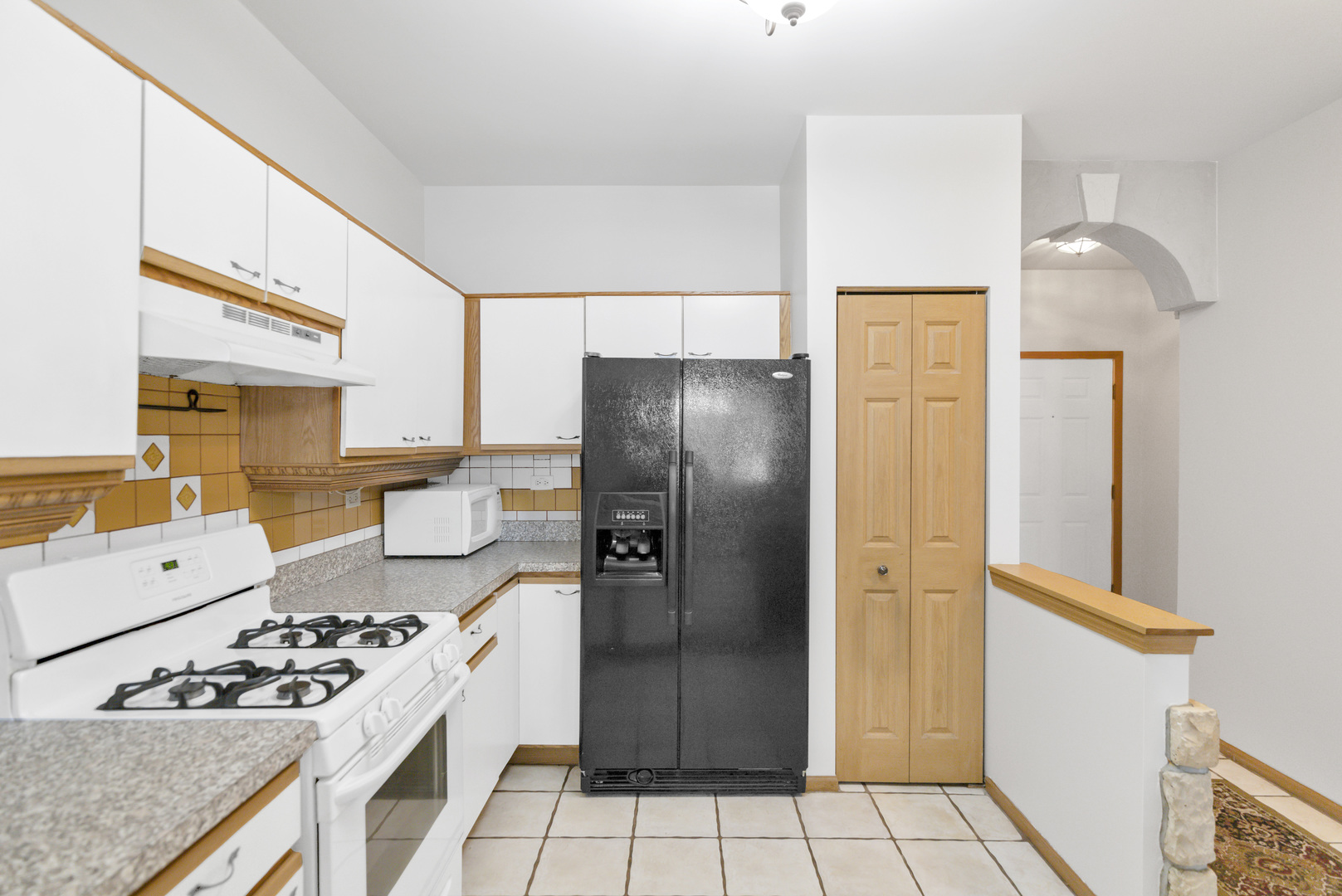 1244 Brookdale Drive #1244, Carpentersville, IL 60110