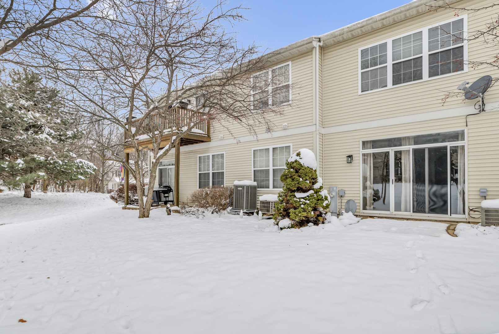 1244 Brookdale Drive #1244, Carpentersville, IL 60110