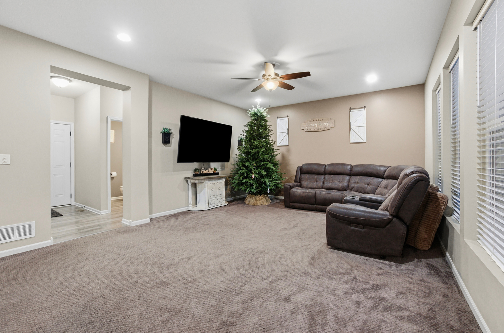 7811 Bellflower Lane, Joliet, IL 60431