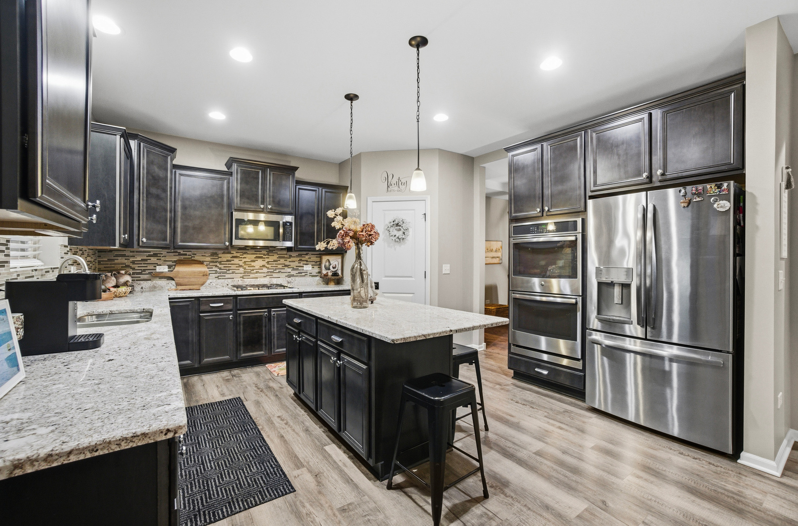 7811 Bellflower Lane, Joliet, IL 60431