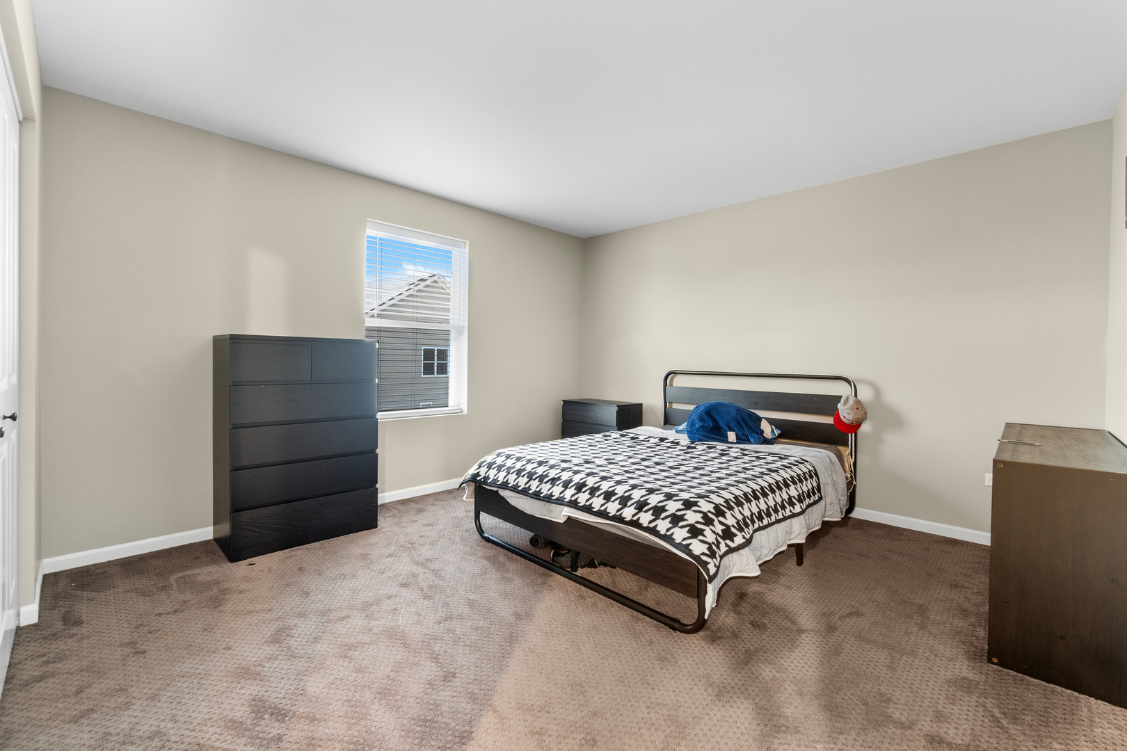 7811 Bellflower Lane, Joliet, IL 60431