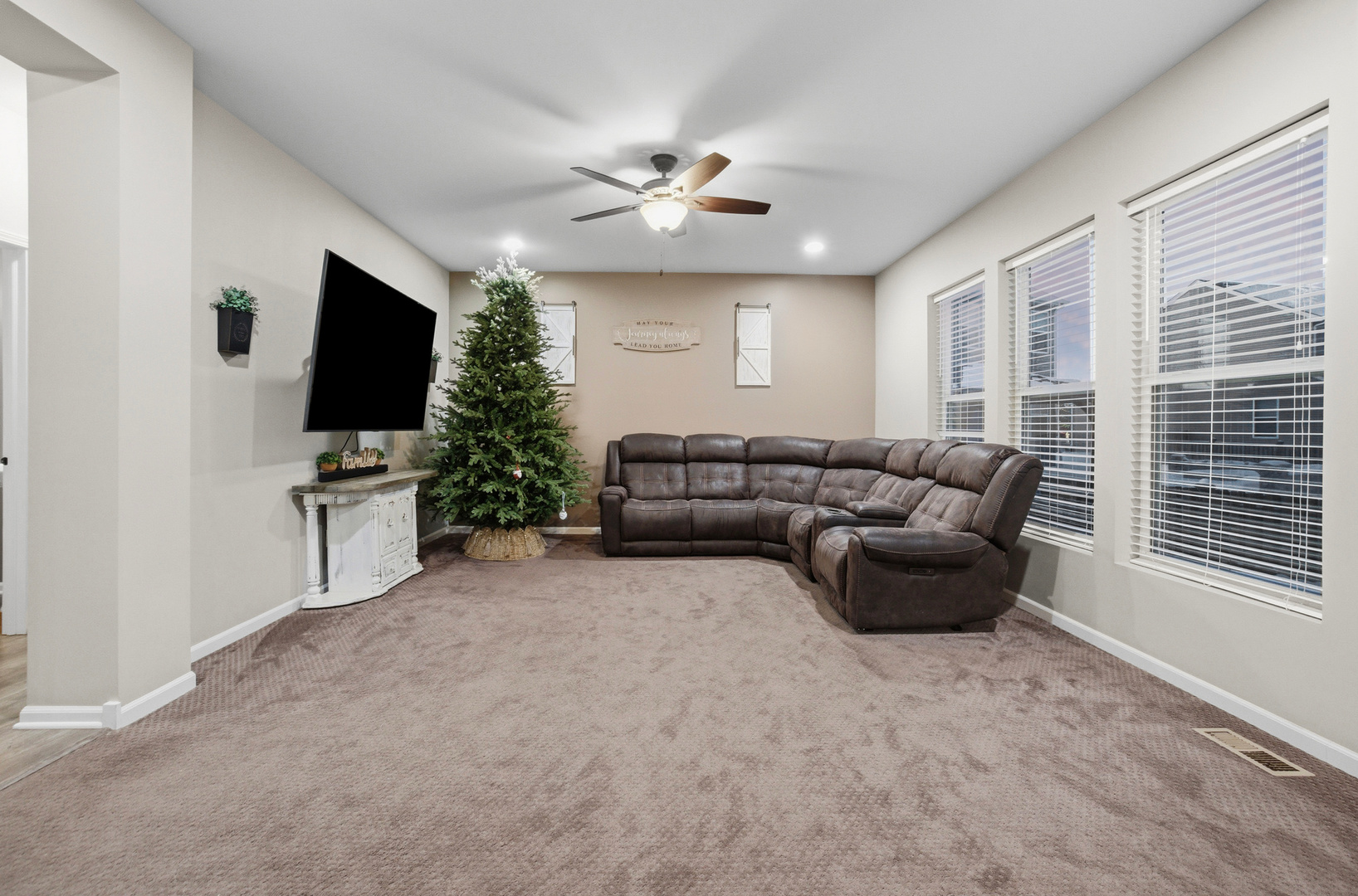 7811 Bellflower Lane, Joliet, IL 60431