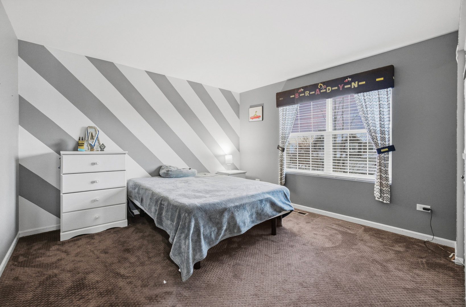 7811 Bellflower Lane, Joliet, IL 60431