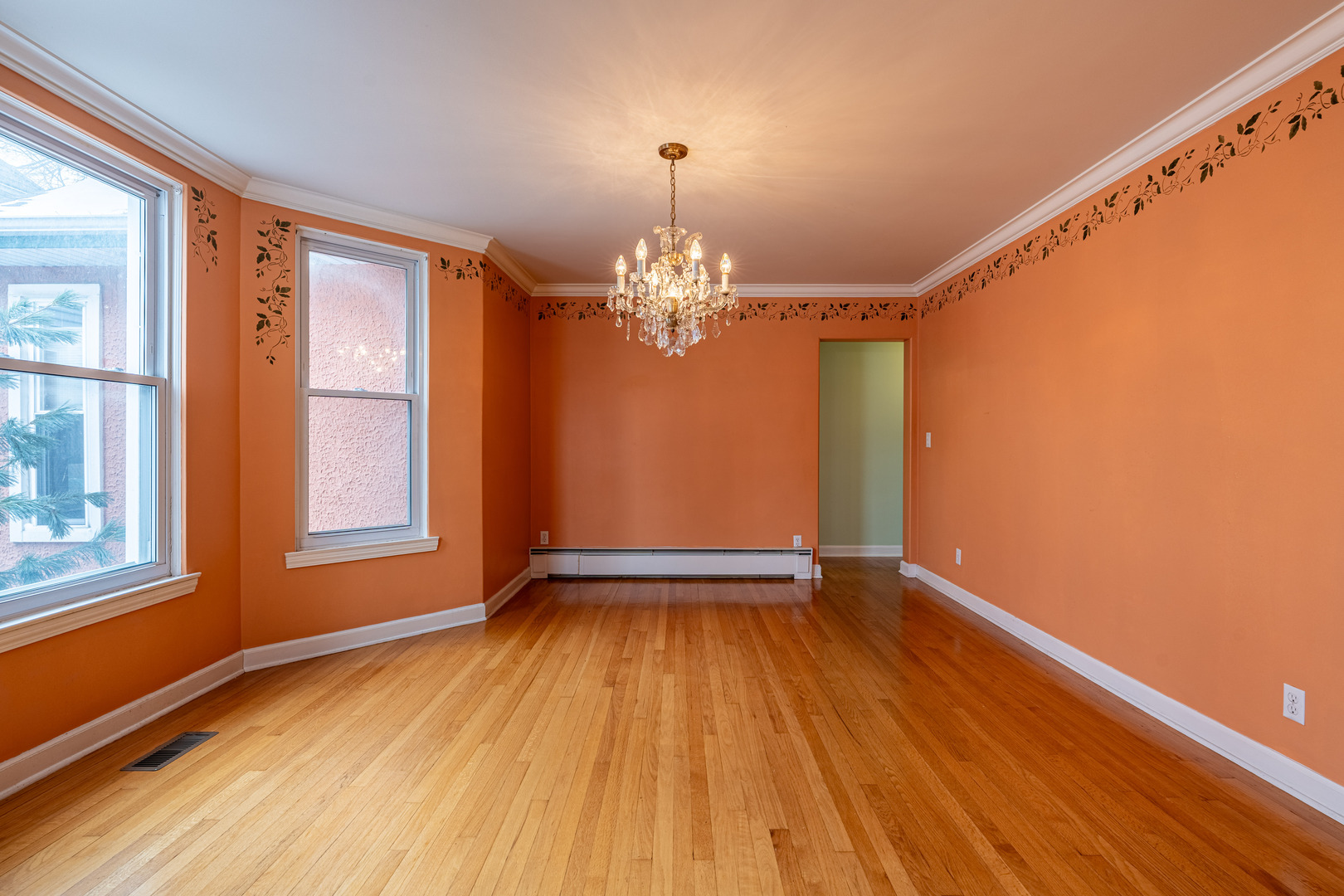 521 N Harvey Avenue, Oak Park, IL 60302