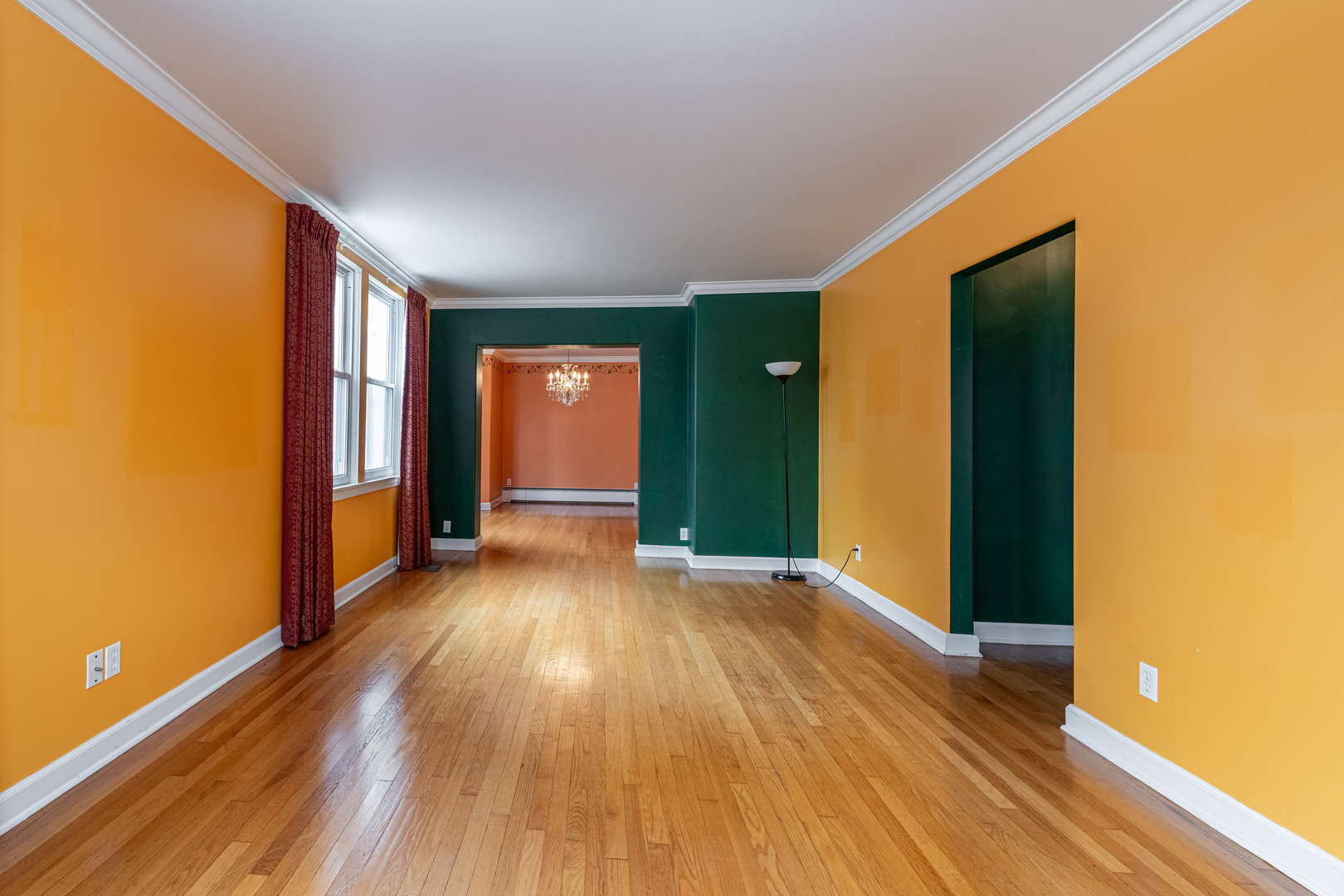 521 N Harvey Avenue, Oak Park, IL 60302