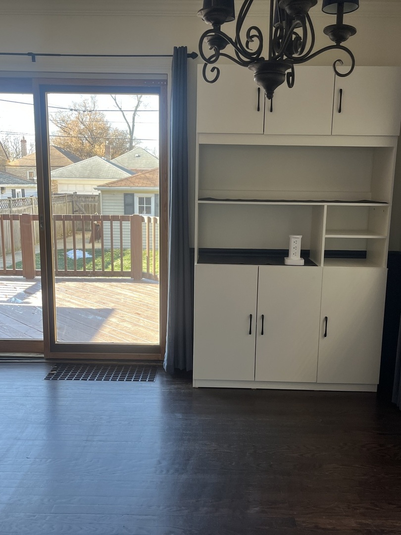 3122 Sunnyside Avenue, Brookfield, IL 60513