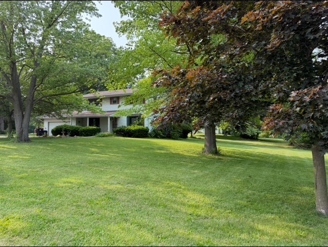 1515 Six Points Road, Bloomington, IL 61701