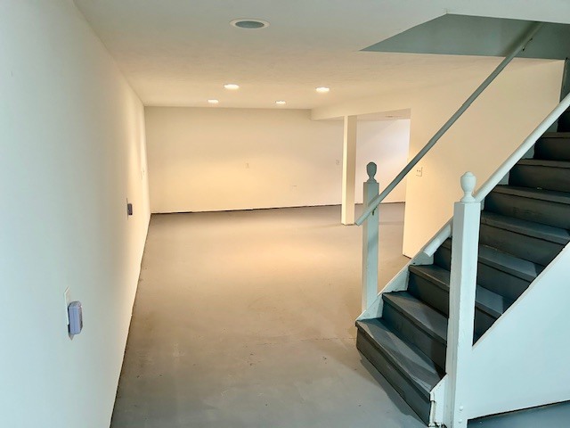 1515 Six Points Road, Bloomington, IL 61701