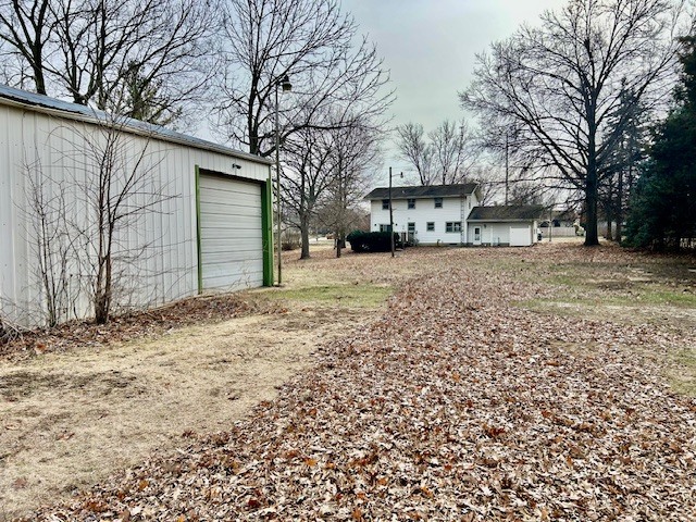 1515 Six Points Road, Bloomington, IL 61701