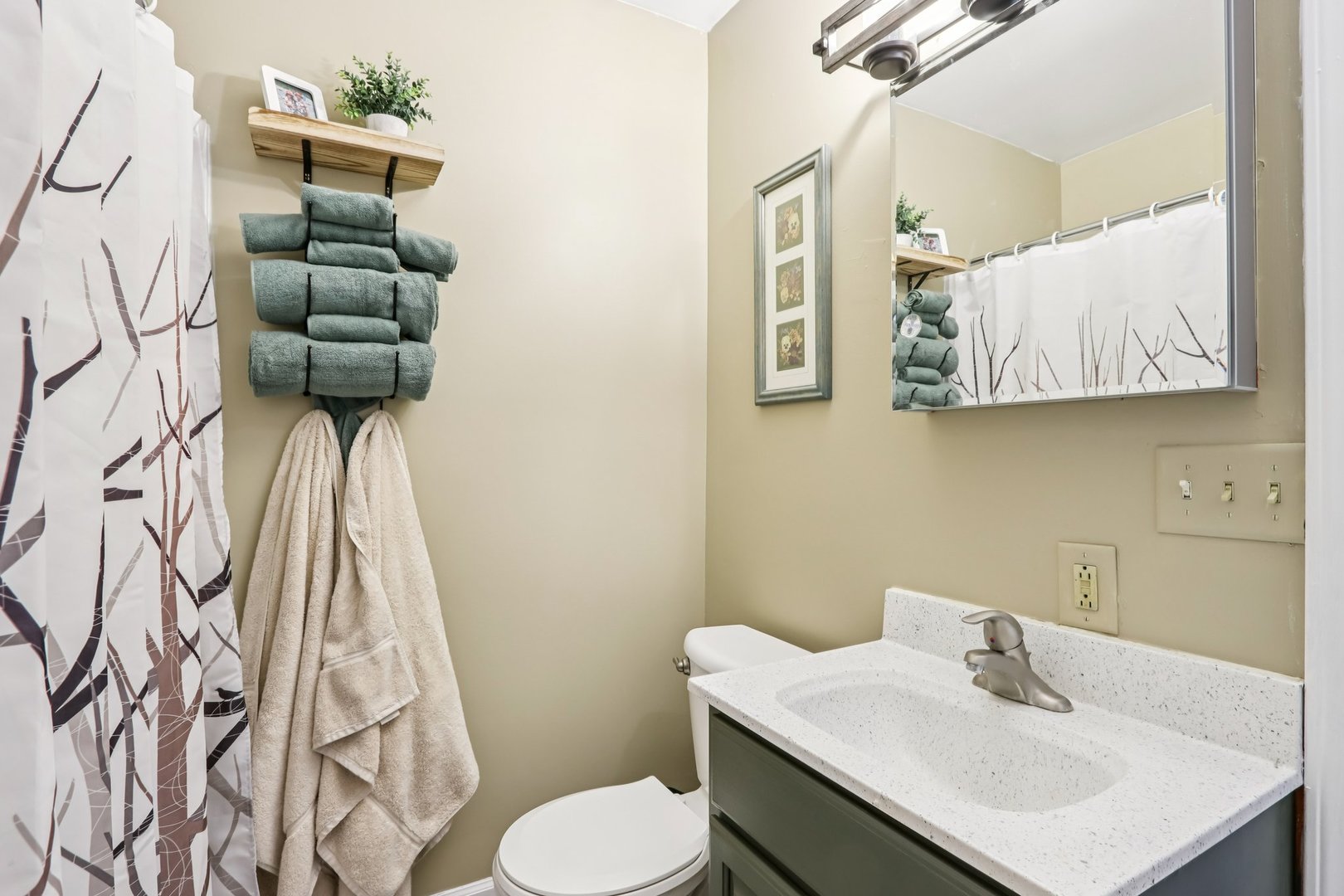 11471 W Leland Avenue, Beach Park, IL 60099