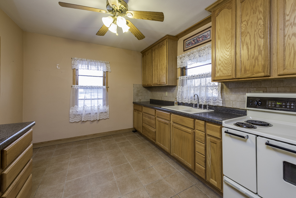 2101 Eshcol Avenue, Zion, IL 60099