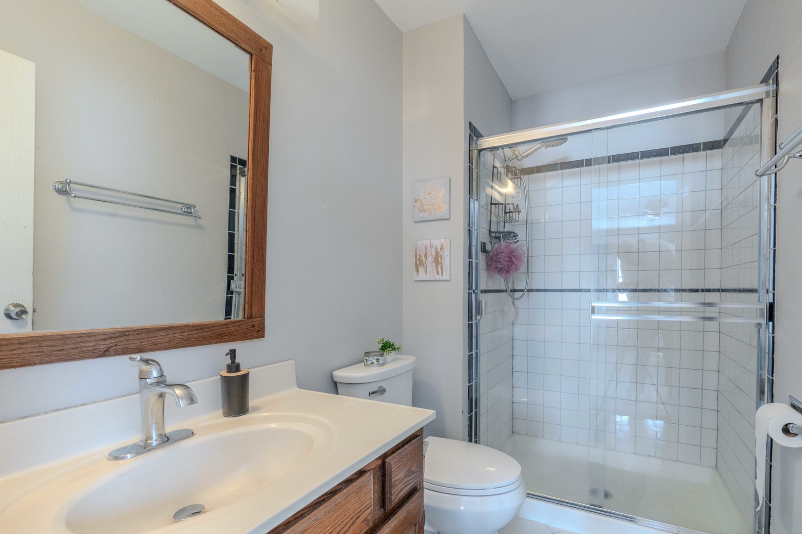 601 Bluff Street, Carol Stream, IL 60188