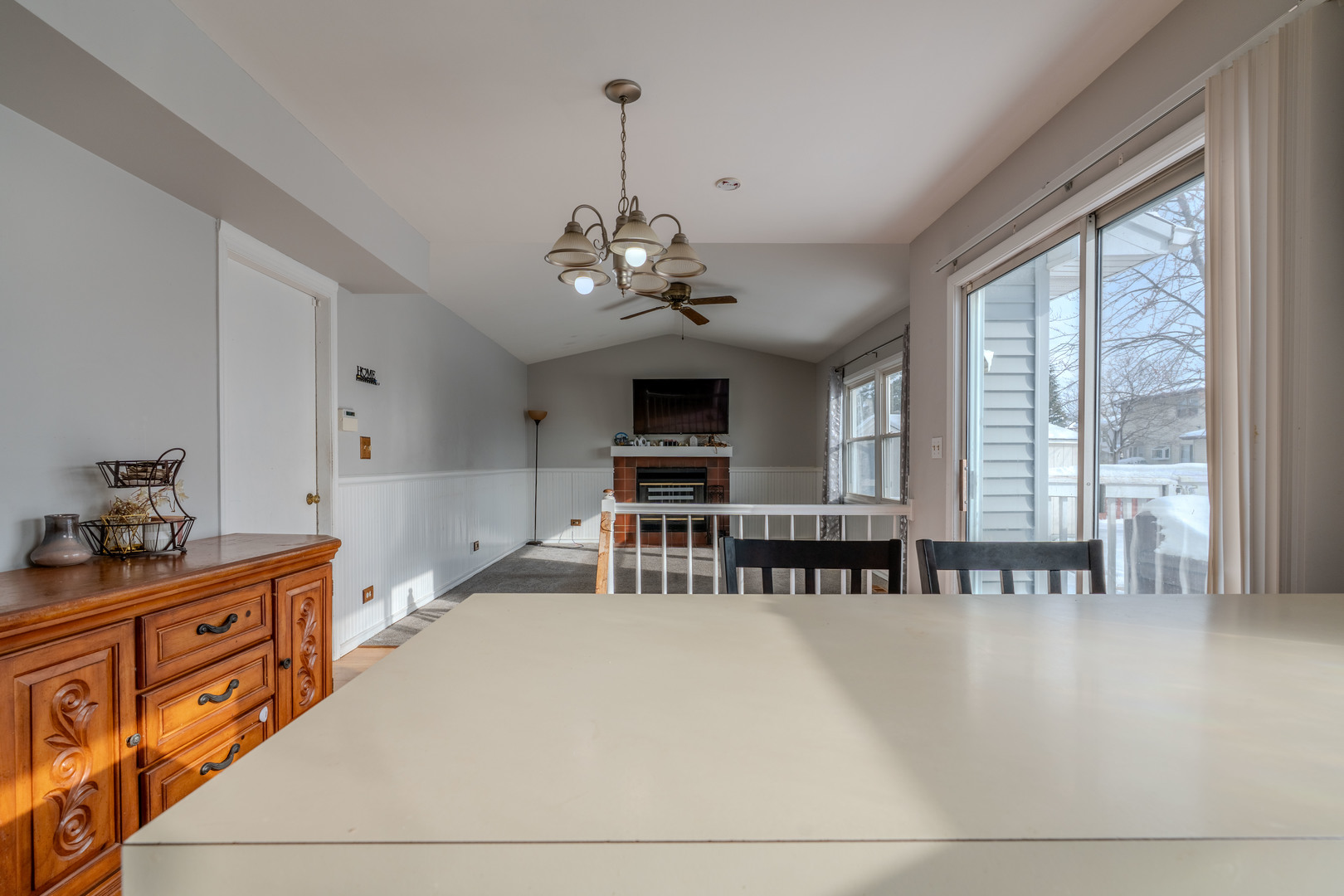 601 Bluff Street, Carol Stream, IL 60188