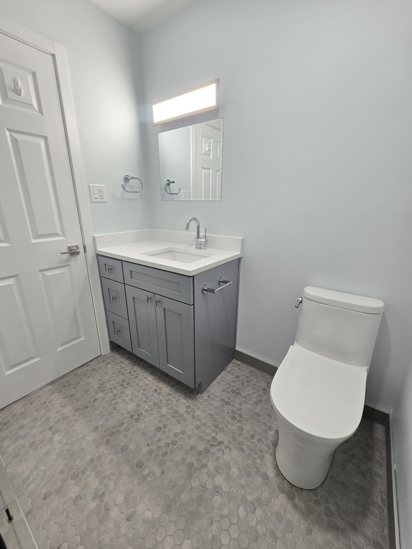 4508 Elm Avenue #B, Brookfield, IL 60513