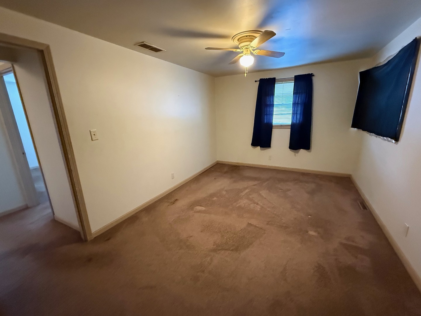 740 N Elmwood Drive, Aurora, IL 60506