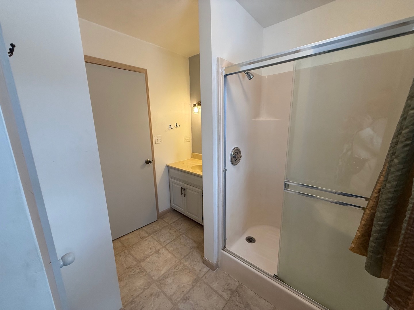 740 N Elmwood Drive, Aurora, IL 60506