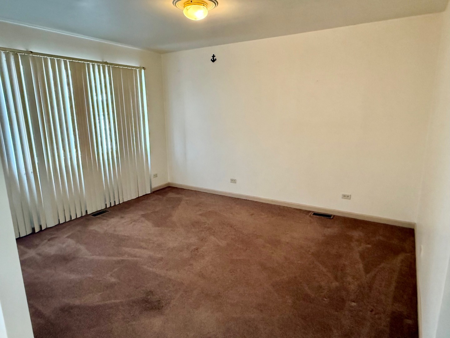 740 N Elmwood Drive, Aurora, IL 60506